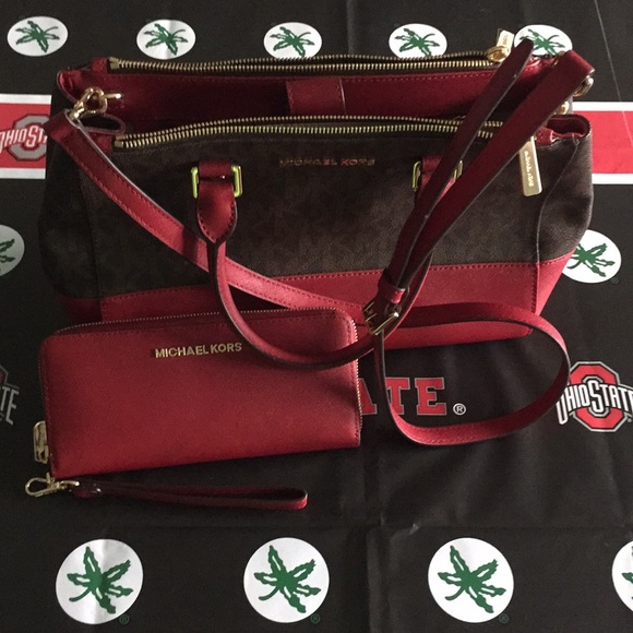 Michael Kors Savannah Signature Small Satchel with Matching Wallet Brown and Red - Picture 3 of 11